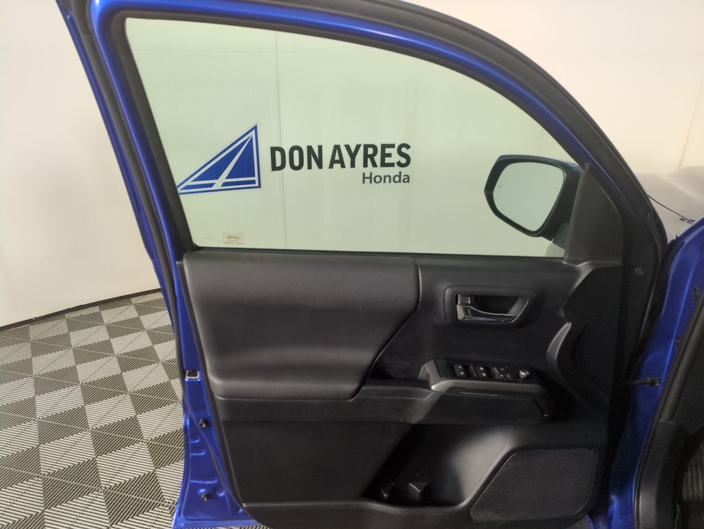 Used 2018 Toyota Tacoma For Sale in Fort Wayne, IN