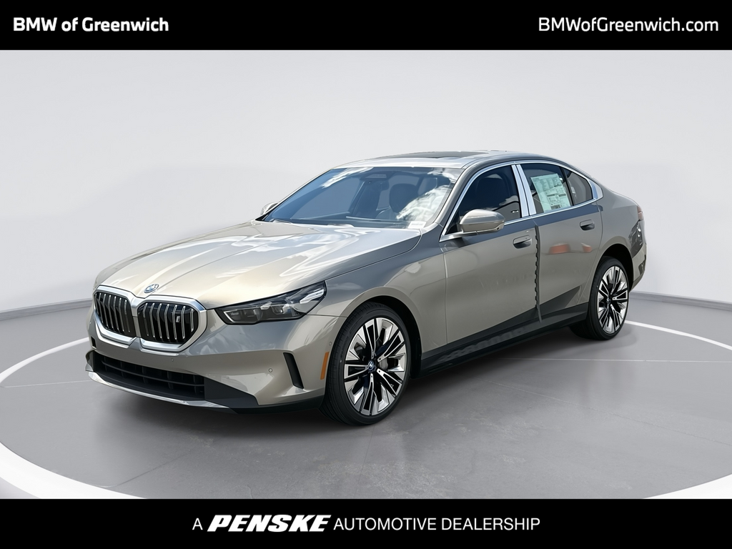 2025 BMW i5 xDrive40 -
                Greenwich, CT