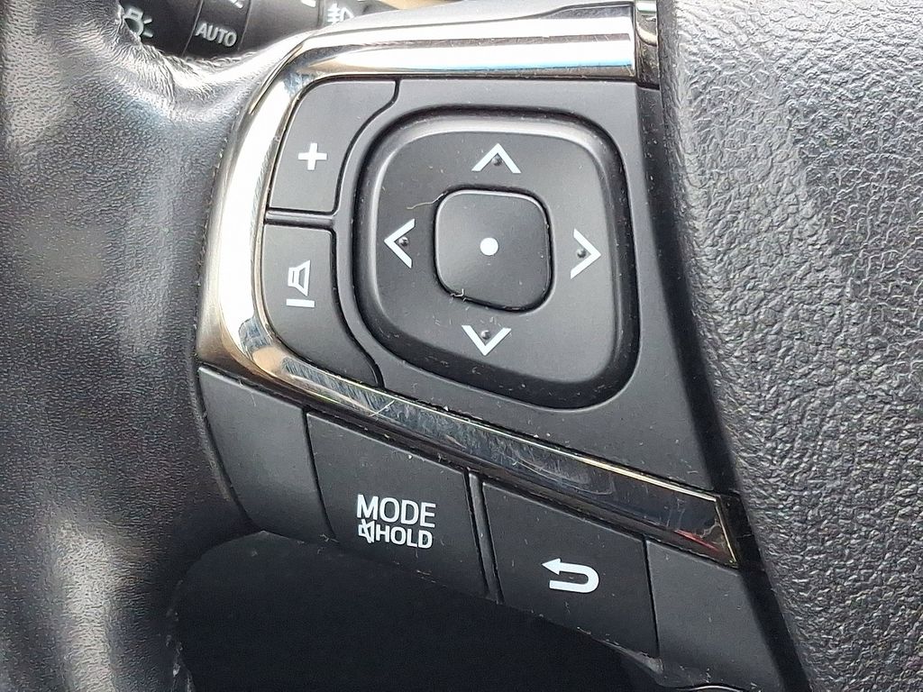 Thumbnail: 2015 Toyota Avalon - 22