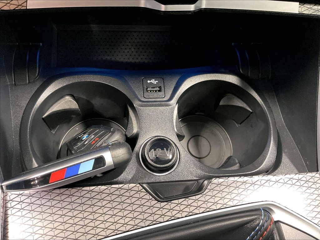 2025 BMW M2 — photo 27