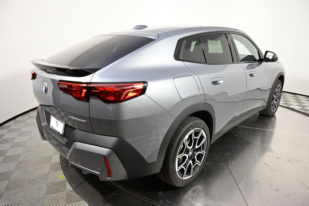Thumbnail: 2025 BMW X2 - 5