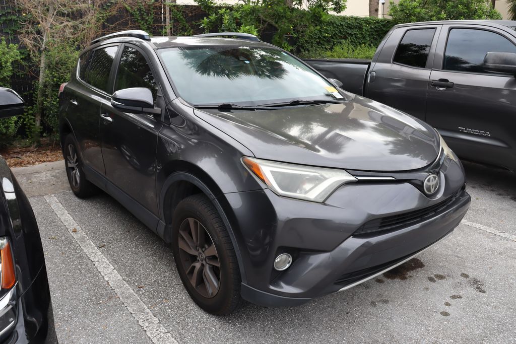 Thumbnail: 2017 Toyota RAV4 - 6