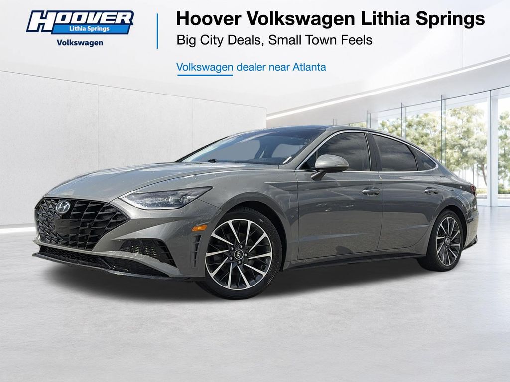 Gray 2022 Hyundai Sonata Sedan Front-Wheel Drive 8-Speed Automatic