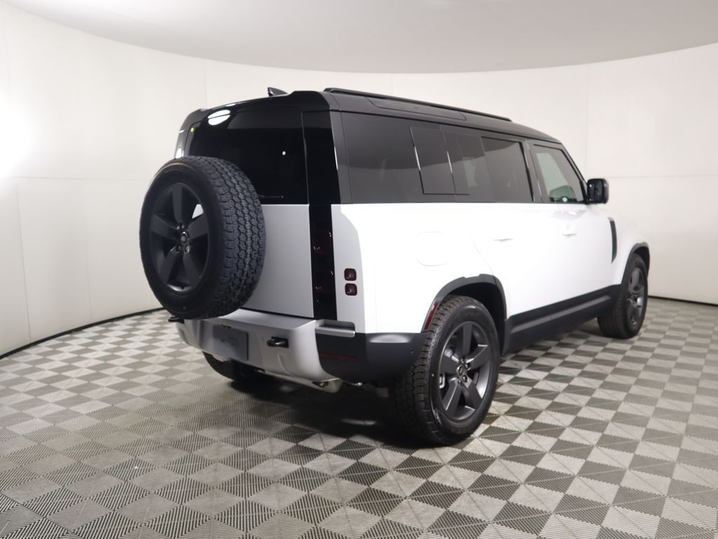 Thumbnail: 2025 Land Rover Defender - 5