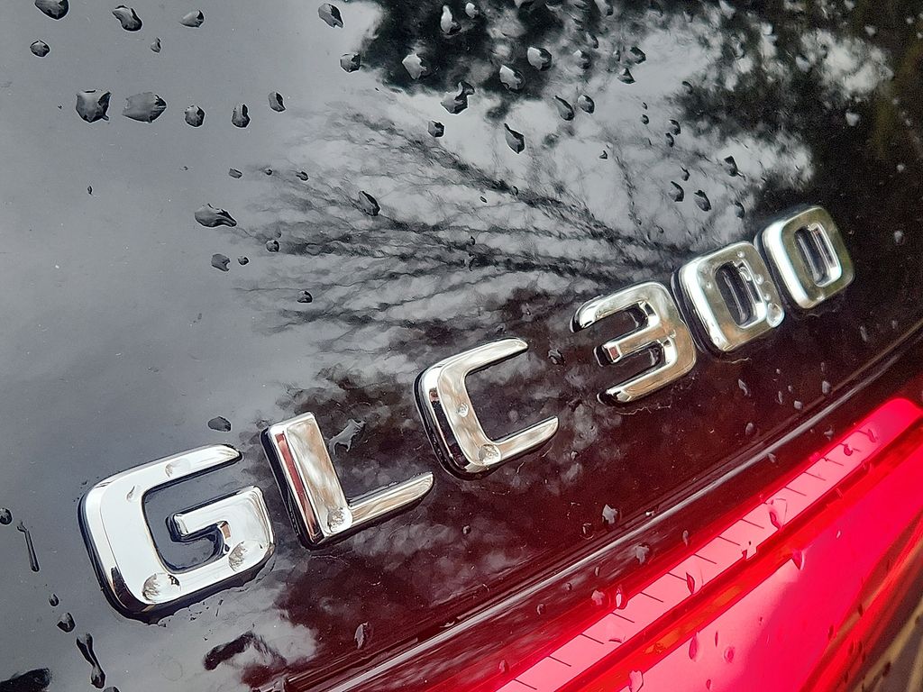 Thumbnail: 2025 Mercedes-Benz GLC - 29