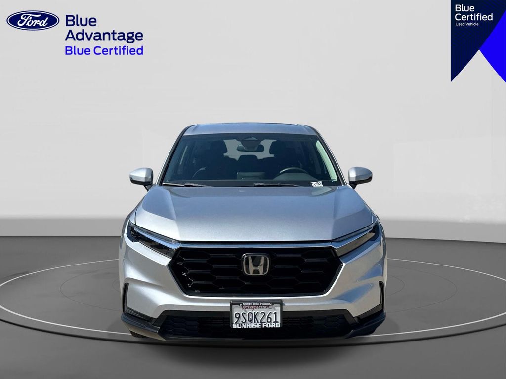 View vehicle photo 3