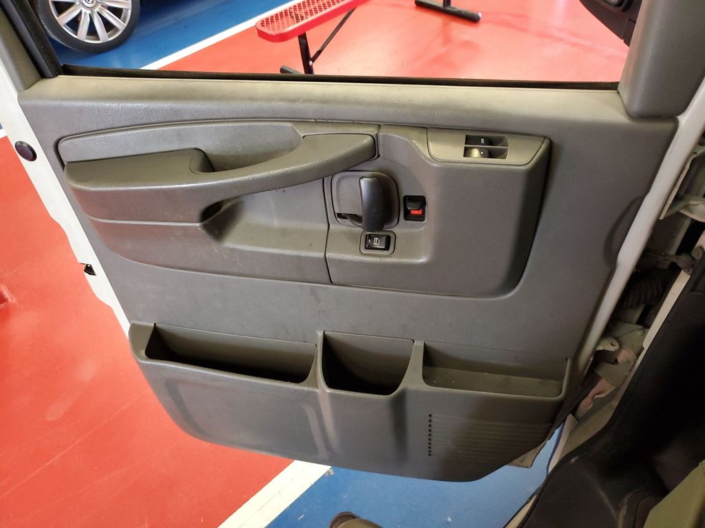 2010 Chevrolet Express Cargo Van
