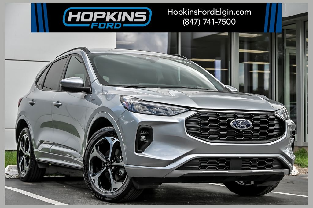 Iconic Silver Metallic 2023 Ford Escape SUV / Crossover All-Wheel Drive 8-Speed Automatic