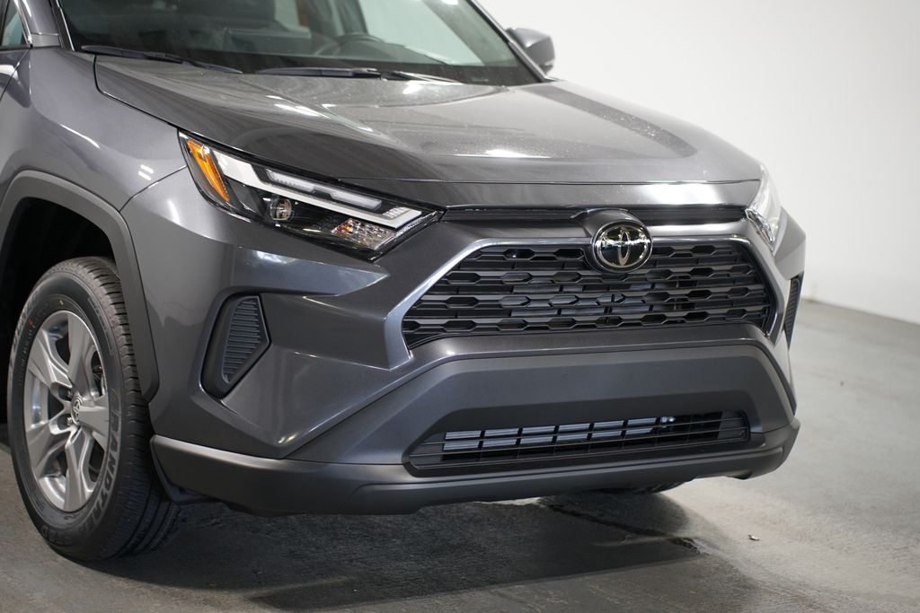 2025 Toyota RAV4 XLE 4