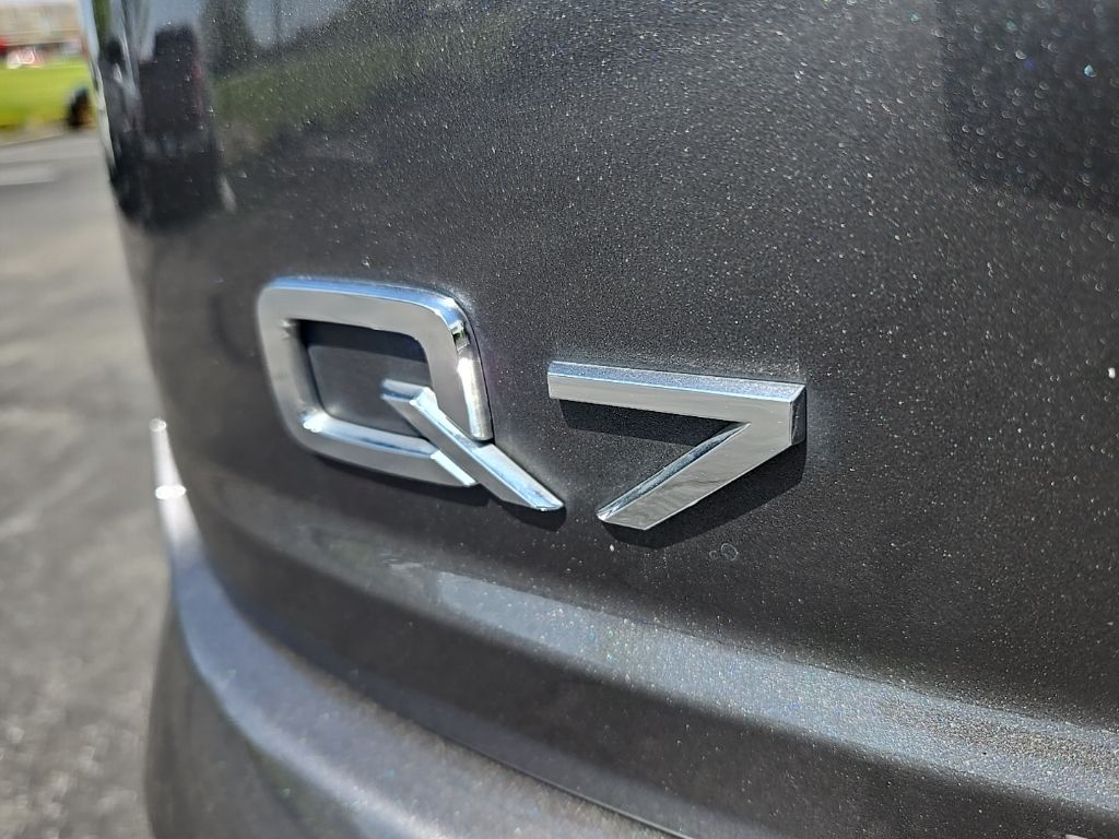 2019 Audi Q7 Premium 11
