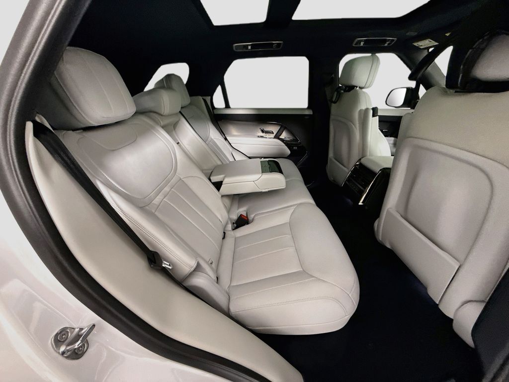 Thumbnail: 2026 Land Rover Range Rover Sport - 23
