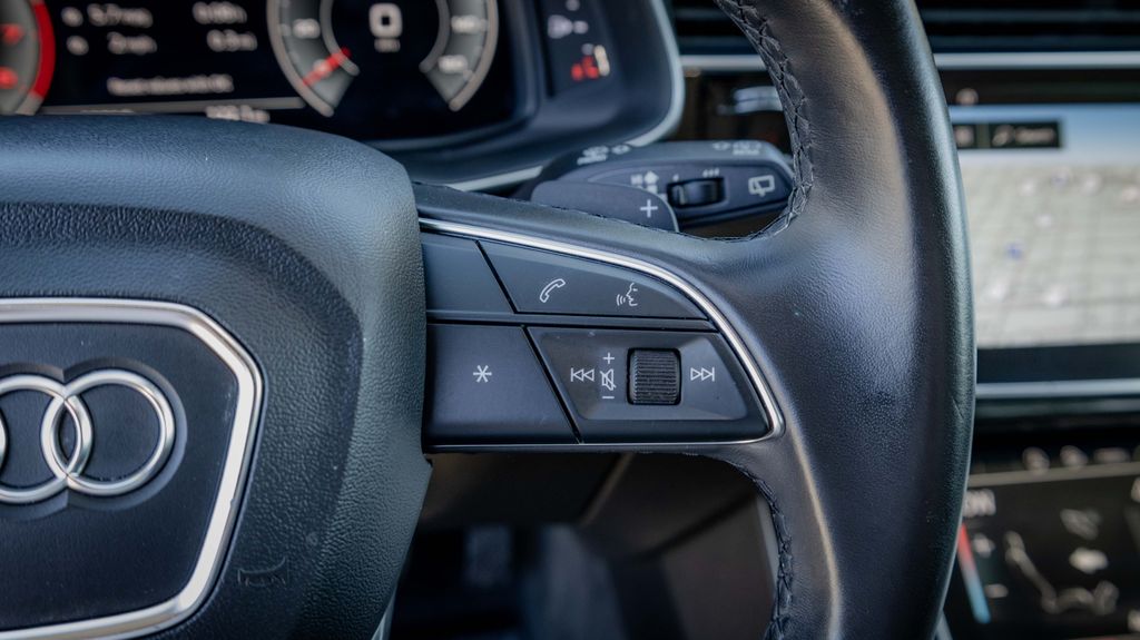 Used 2022 Audi Q7 55 Premium 4D Sport Utility