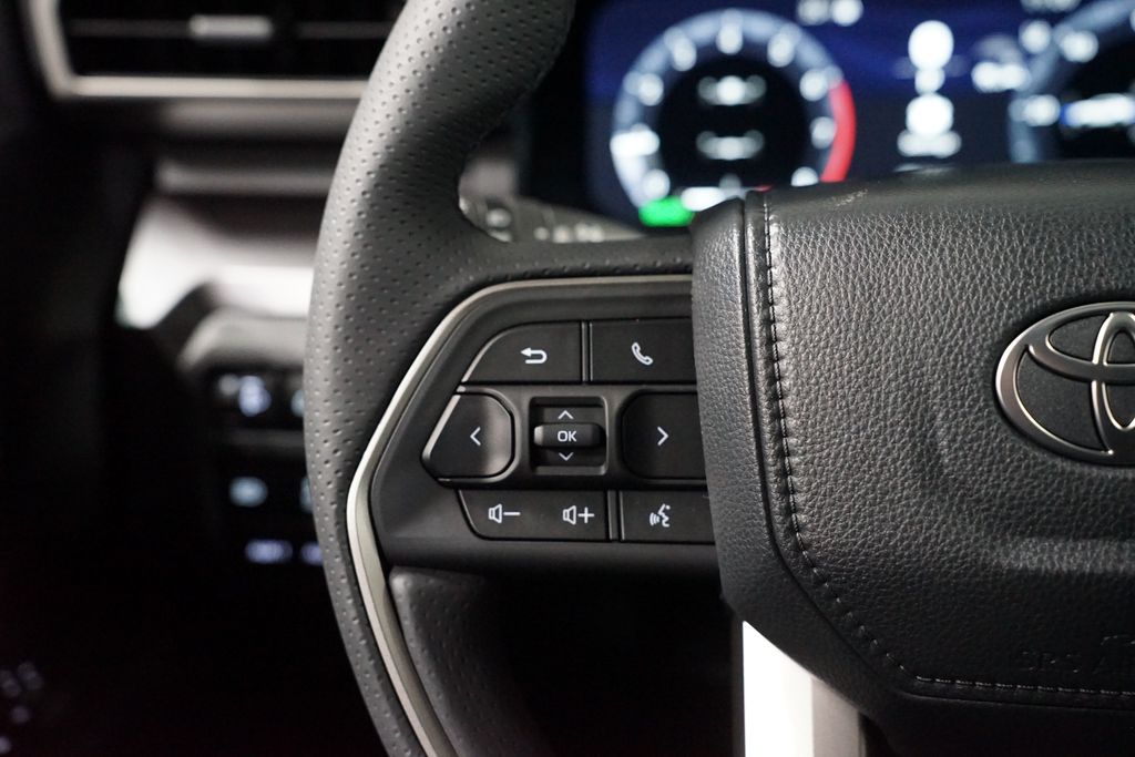 Thumbnail: 2026 Toyota 4Runner - 15