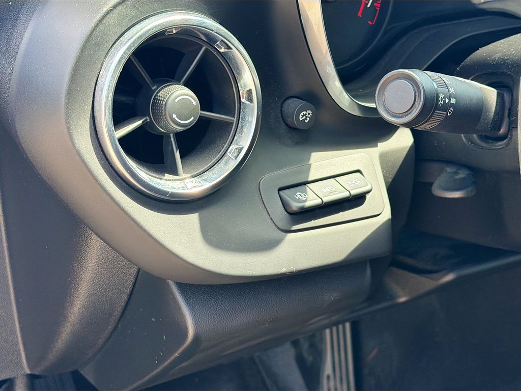 Used 2022 Gray Chevrolet ZL1 image 10