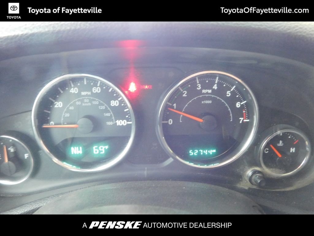 Thumbnail: 2015 Jeep Wrangler - 10
