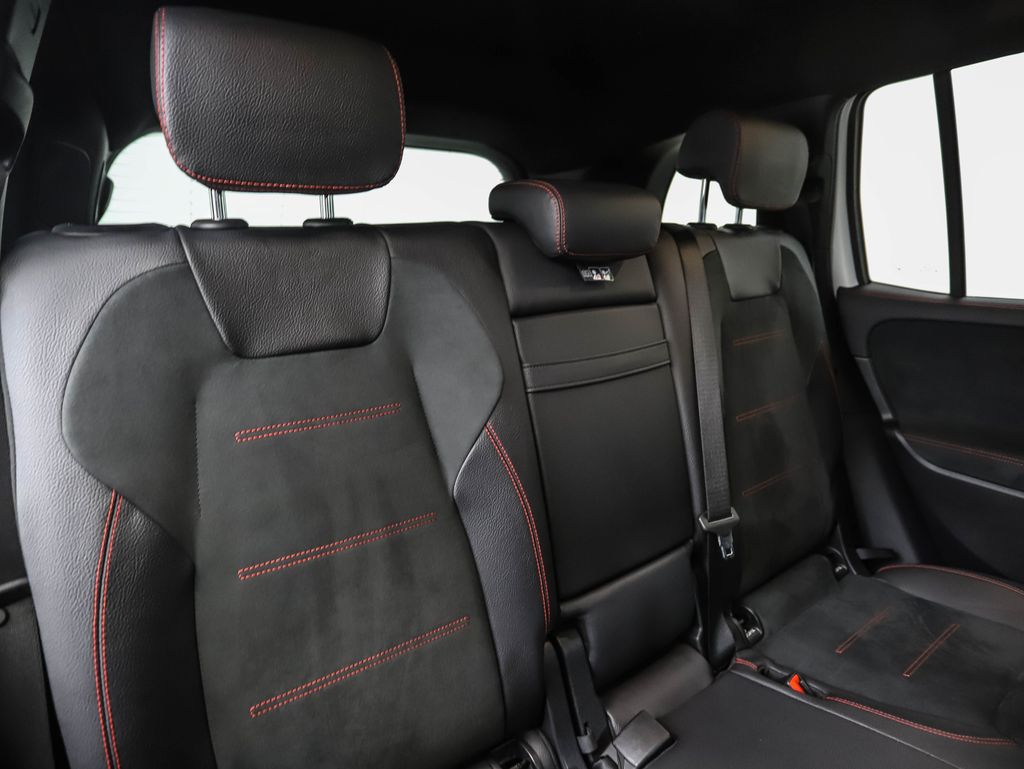 Thumbnail: 2021 Mercedes-Benz GLB - 27