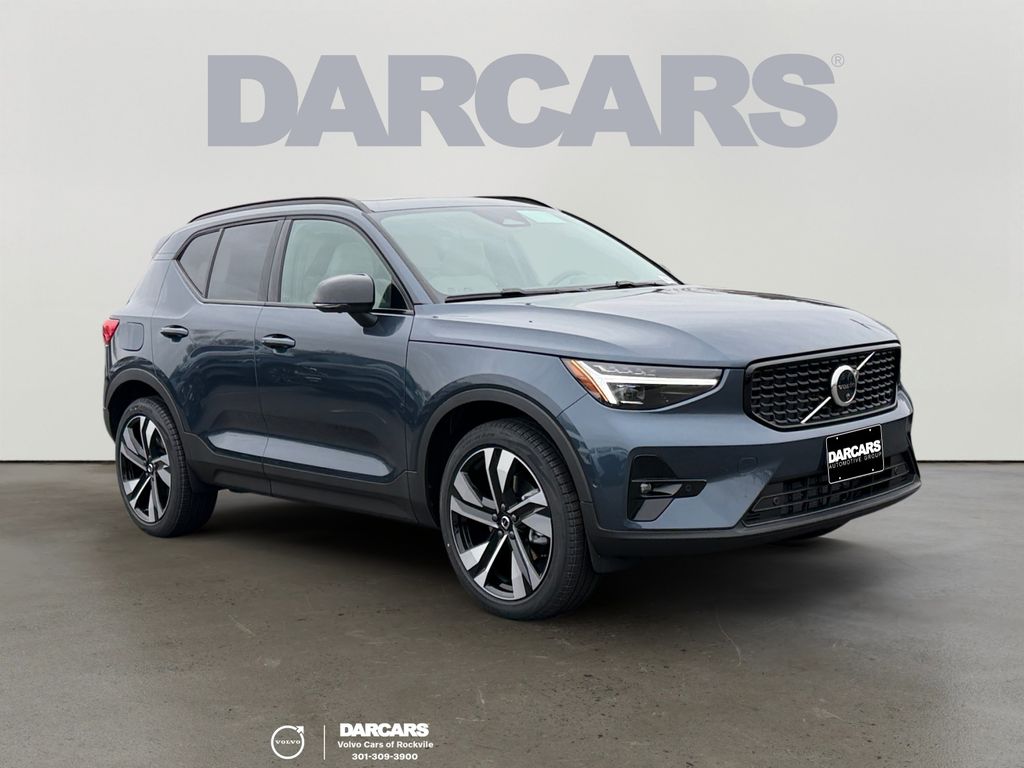 2026 Volvo XC40 B5 Ultra AWD