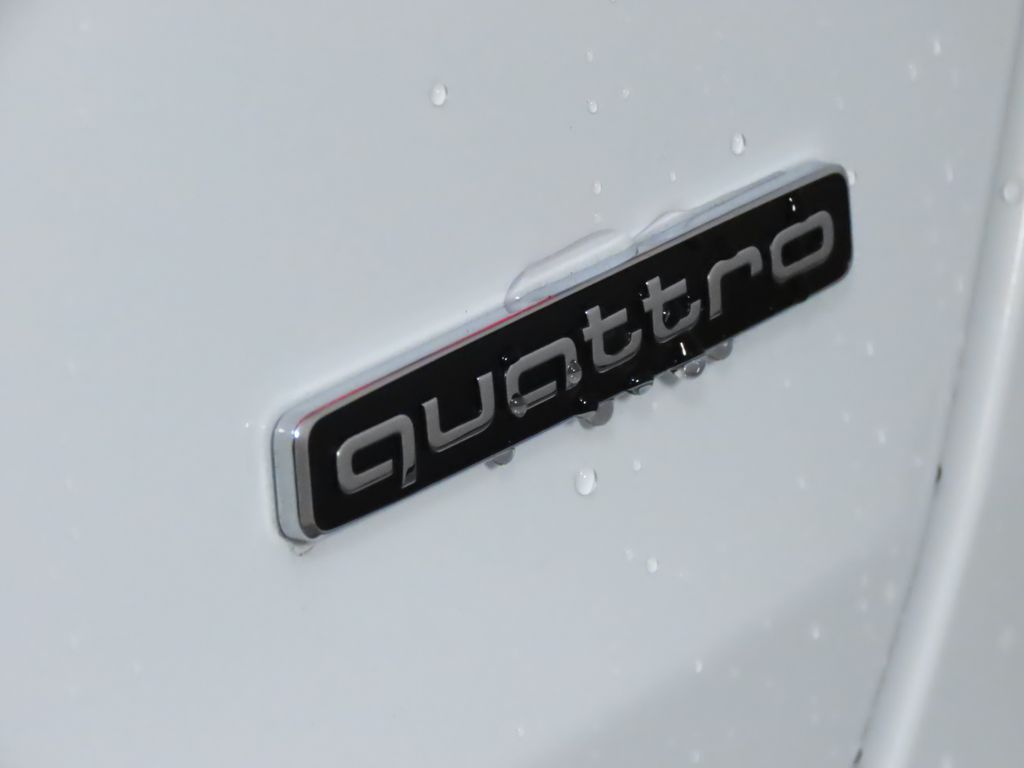 Thumbnail: 2024 Audi A6 - 10