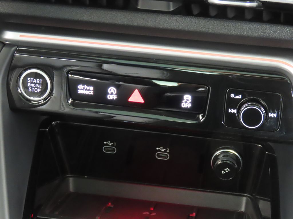 Thumbnail: 2025 Audi Q5 - 19