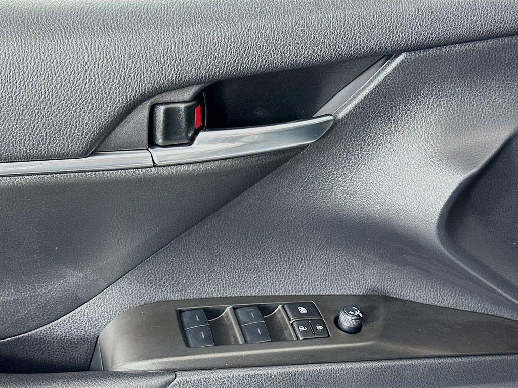 Thumbnail: 2024 Toyota Camry - 17