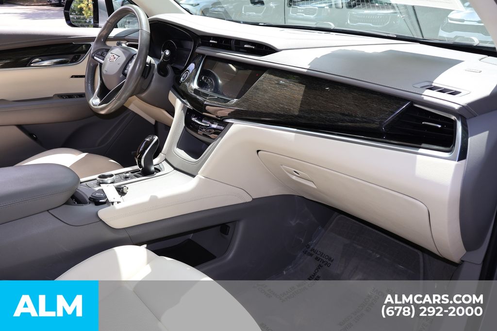 Used 2021 Gray Cadillac Premium Luxury image 31
