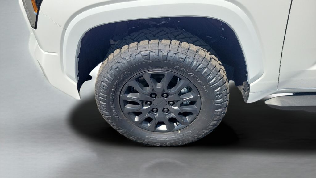 New 2026 White Toyota SR5 image 28