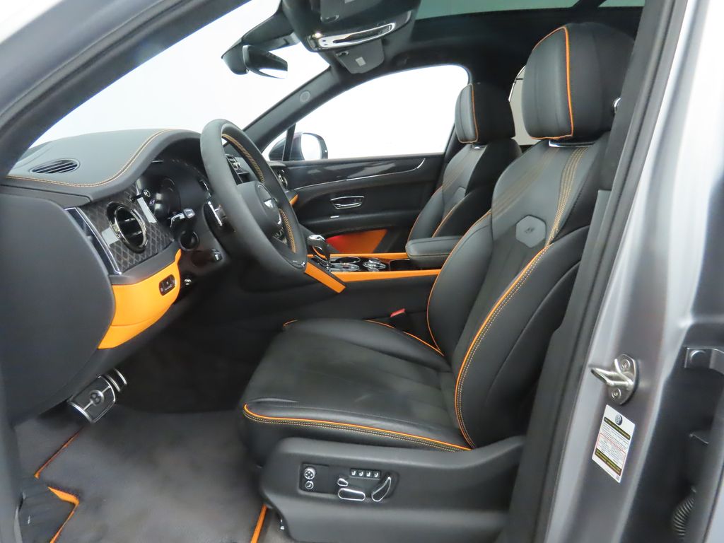 Thumbnail: 2024 Bentley Bentayga - 20