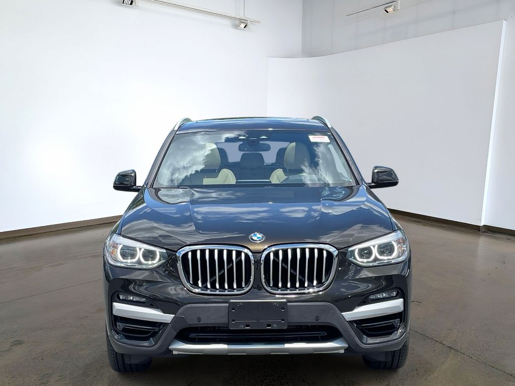 Used 2020 Green BMW xDrive30i image 2