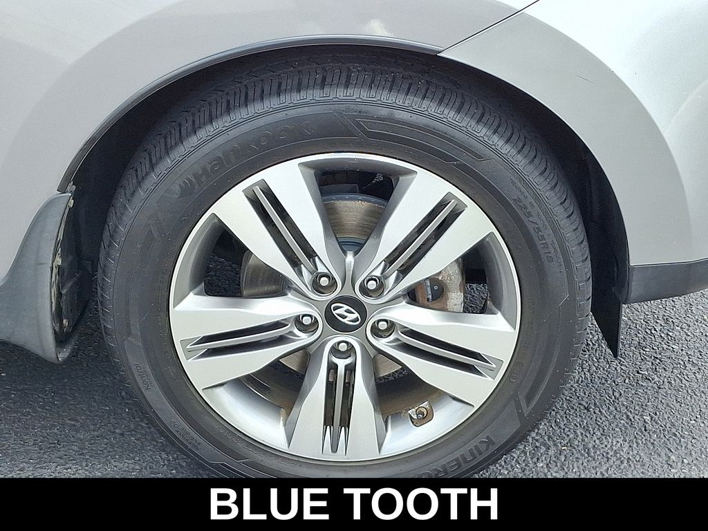 Thumbnail: 2014 Hyundai Tucson - 9