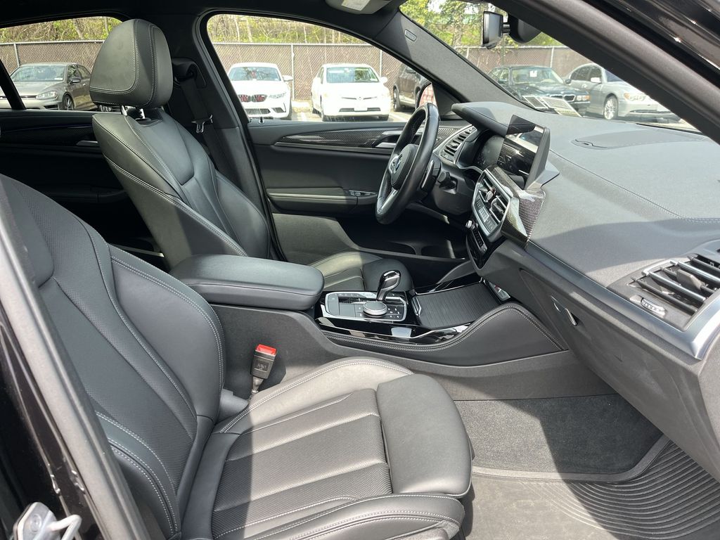 Thumbnail: 2023 BMW X4 - 25