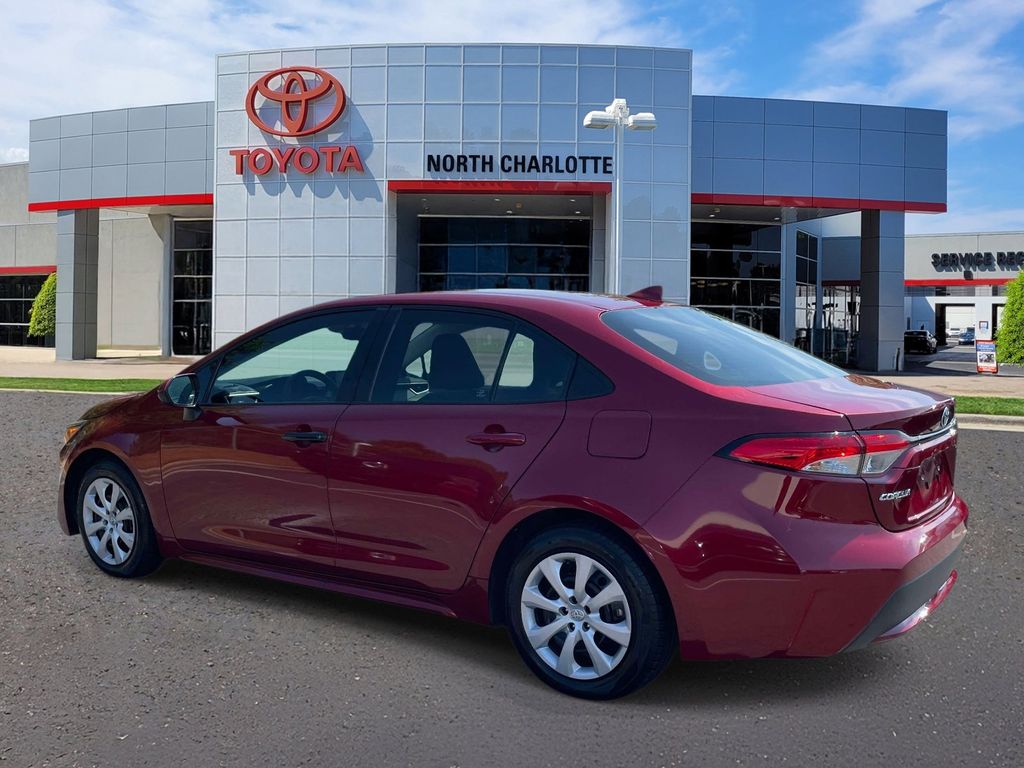 Used 2022 Red Toyota LE image 4
