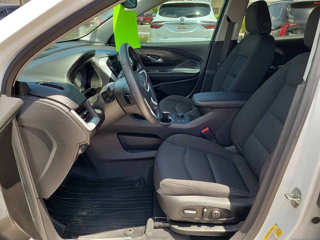 2024 GMC Terrain SLE White at Brown Honda