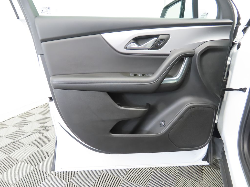 Thumbnail: 2022 Chevrolet Blazer - 22