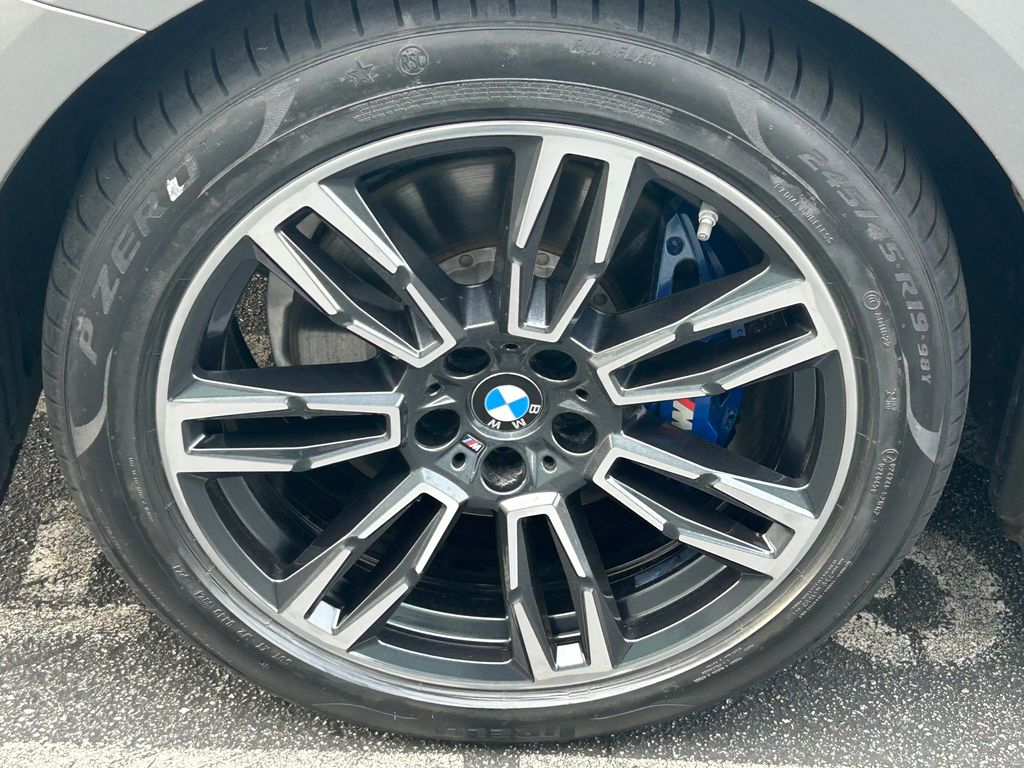 Thumbnail: 2024 BMW 5 Series - 9