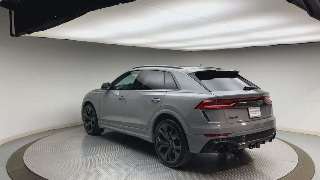 Thumbnail: 2023 Audi RS Q8 - 4