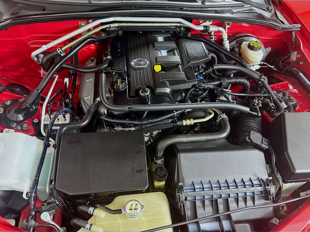 Thumbnail: 2006 Mazda MX-5 Miata - 23