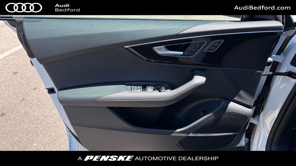 Thumbnail: 2026 Audi Q8 - 13
