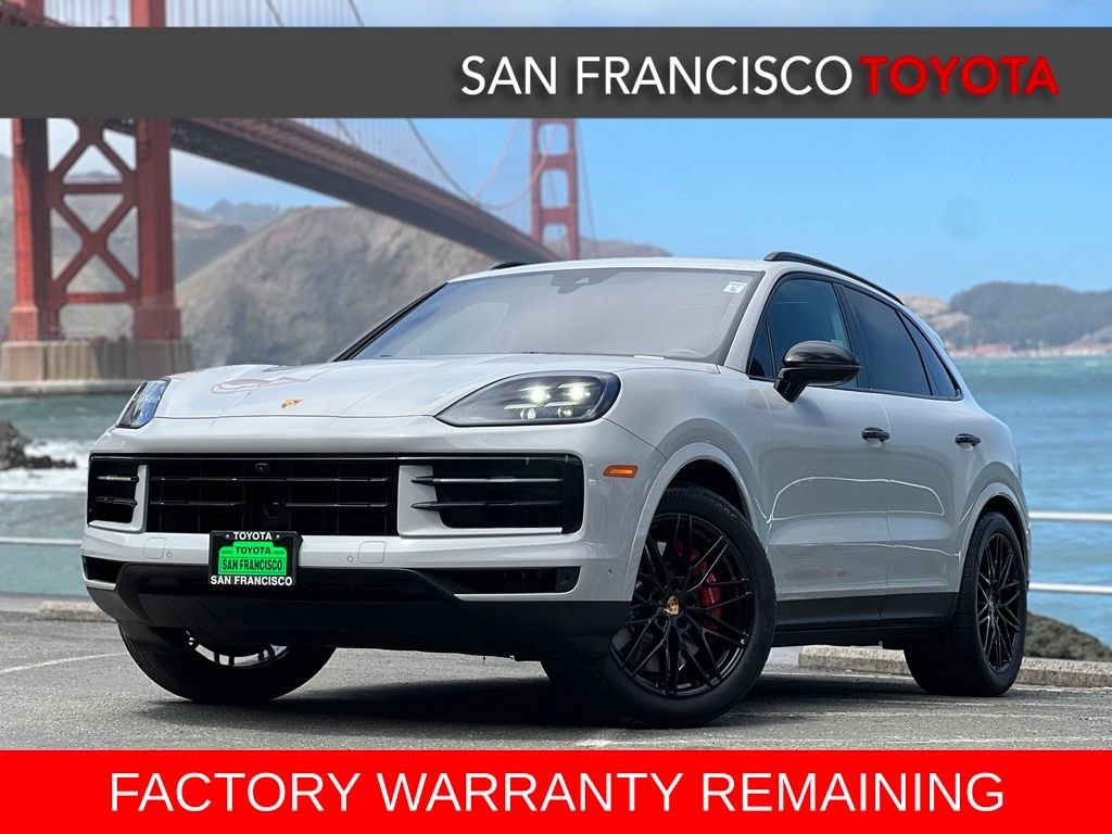 Chalk 2024 Porsche Cayenne SUV / Crossover All-Wheel Drive 8-Speed Automatic
