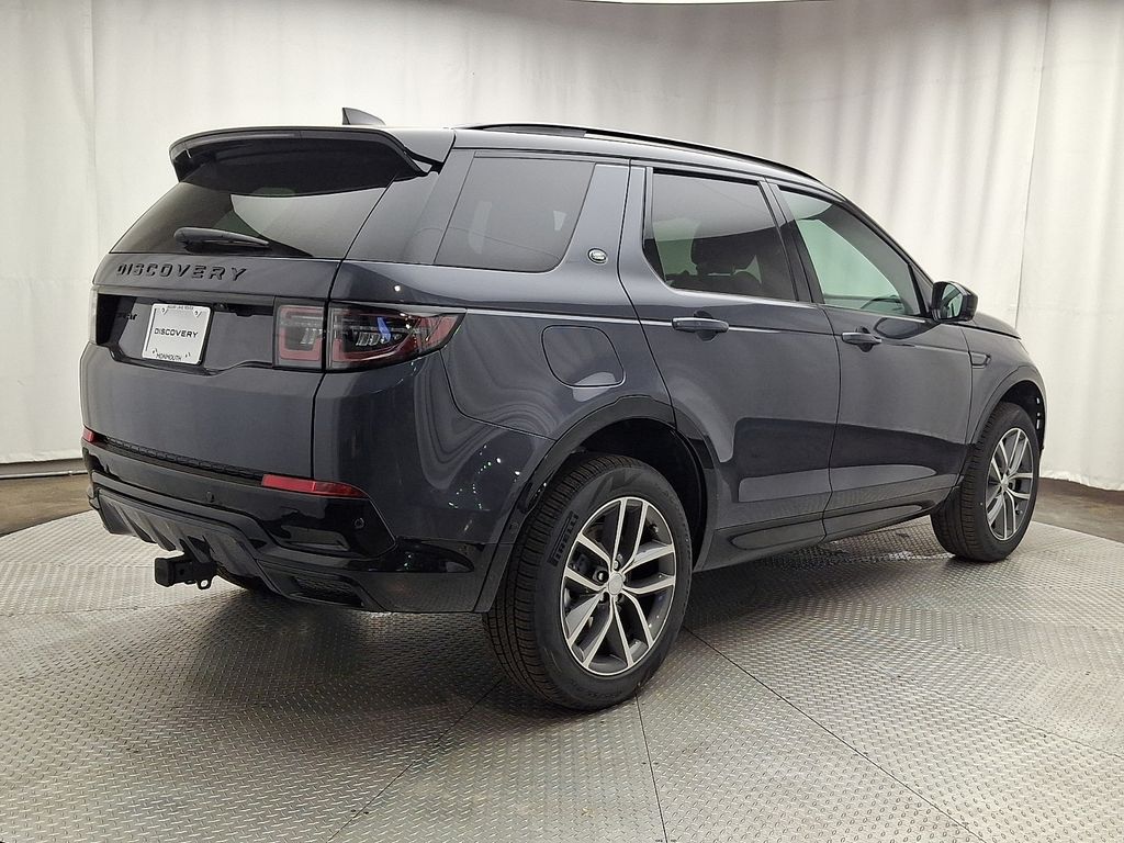 Thumbnail: 2026 Land Rover Discovery Sport - 3