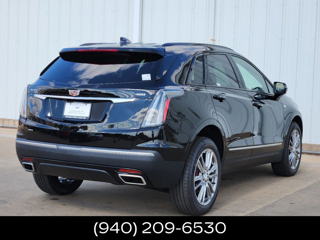 2025 Cadillac XT5 Sport 4