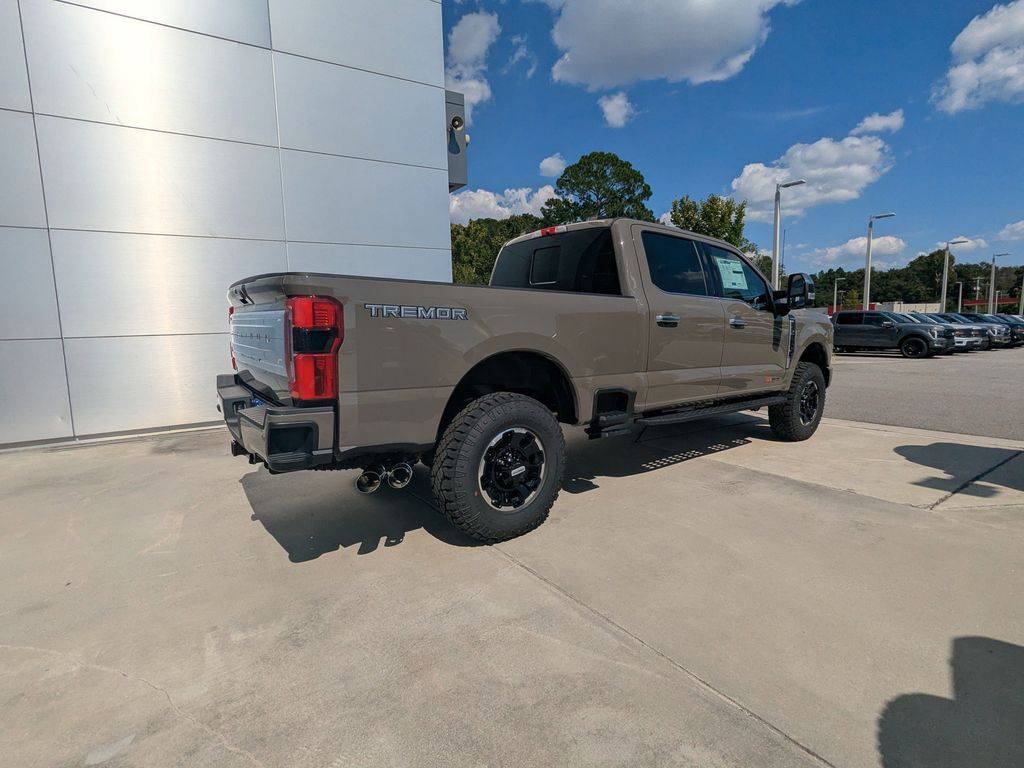 2026 Ford Super Duty F-350 SRW Platinum
