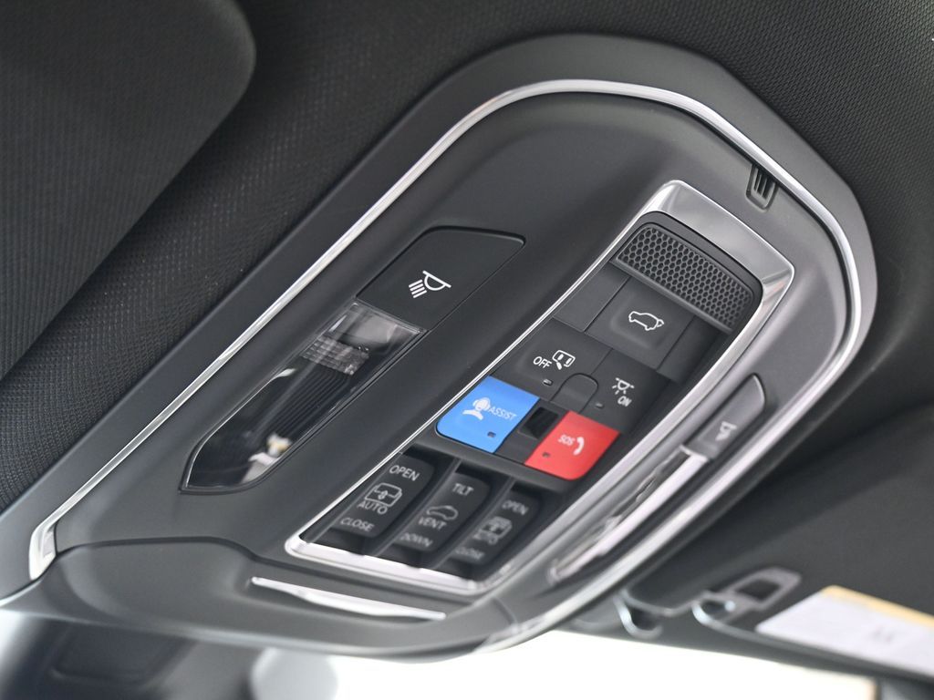 New 2026 Diamond Black Crystal Pearlcoat Jeep Limited image 20