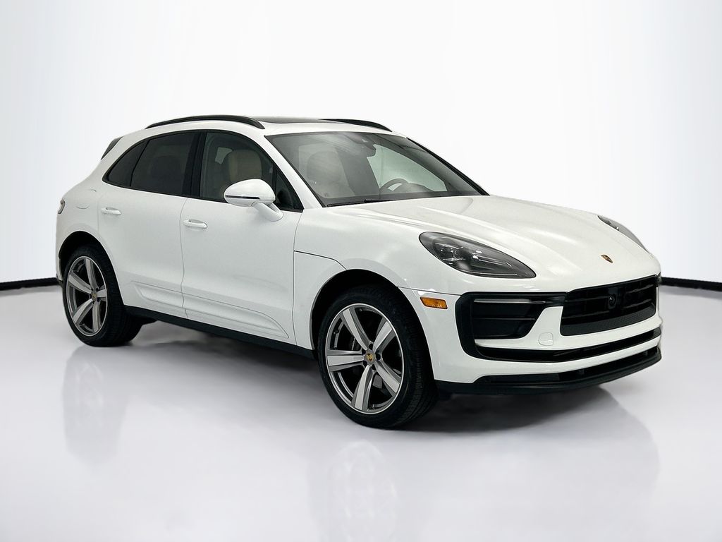 Thumbnail: 2025 Porsche Macan - 9