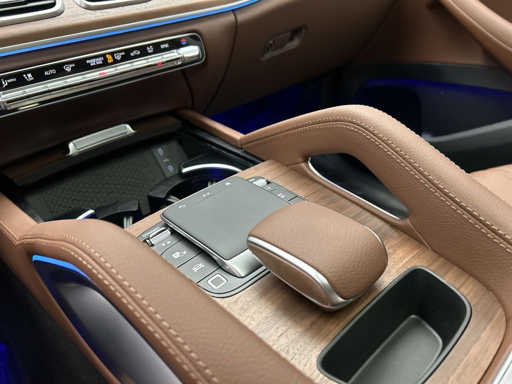 Thumbnail: 2026 Mercedes-Benz GLE - 20