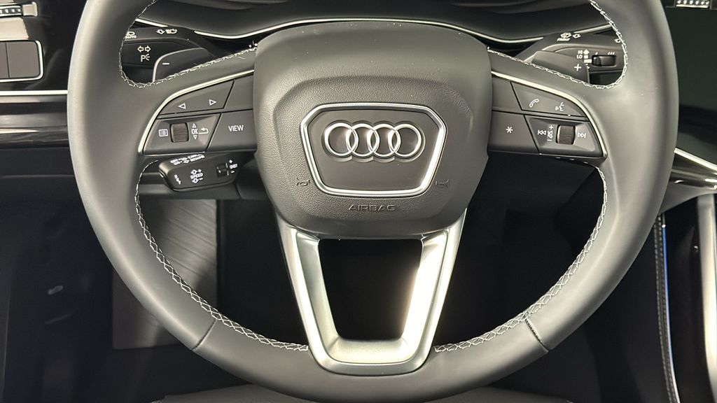 2025 Audi Q7  14