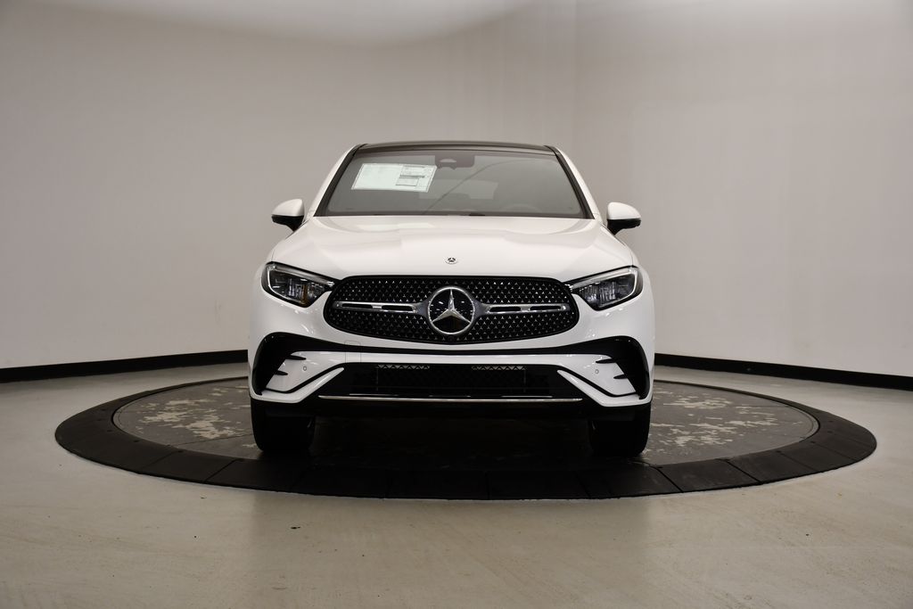 2025 Mercedes-Benz GLC 300 8