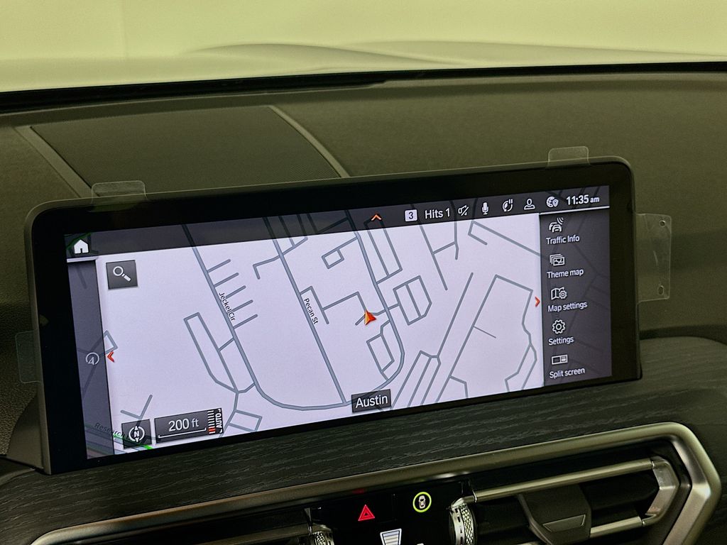 Thumbnail: 2025 BMW X4 - 12