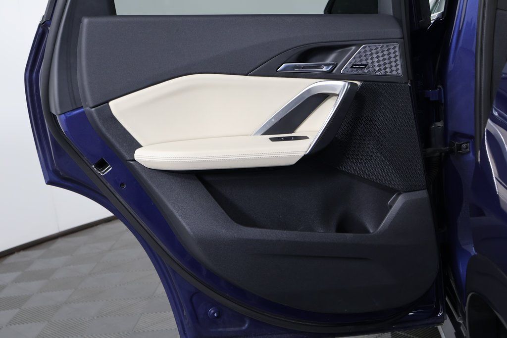 Thumbnail: 2025 BMW X1 - 13