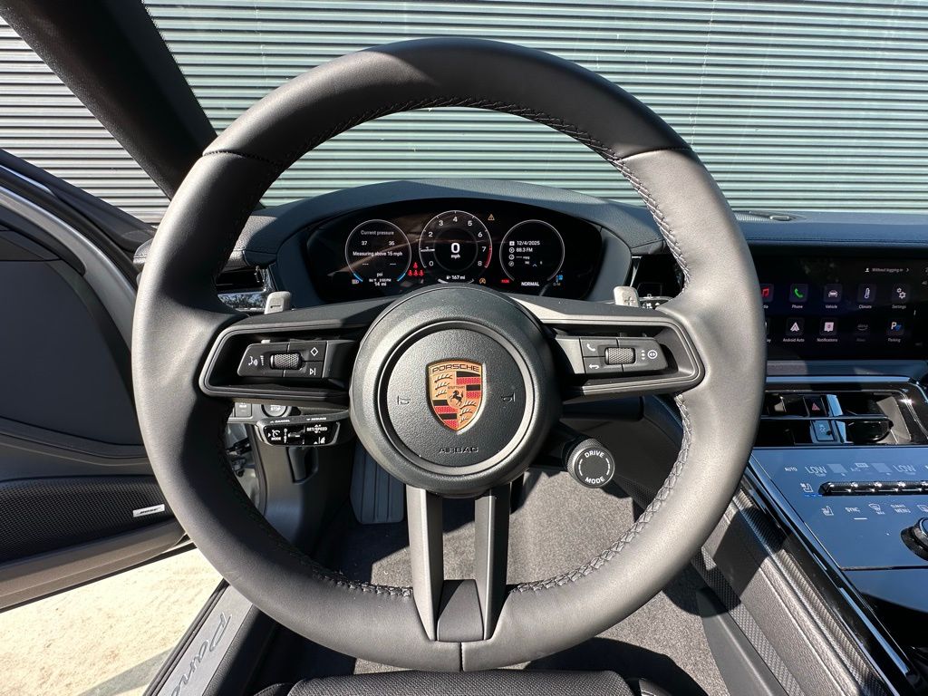 Thumbnail: 2026 Porsche Panamera - 15