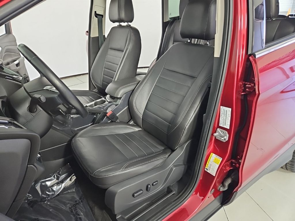 Thumbnail: 2014 Ford Escape - 22